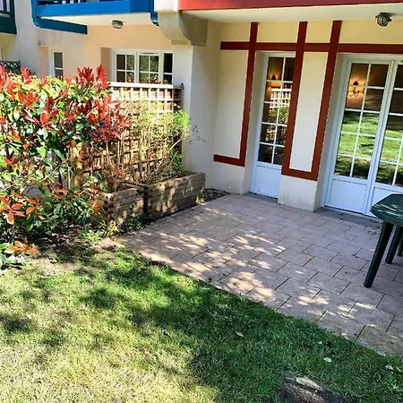 « maison Du Golf » A *