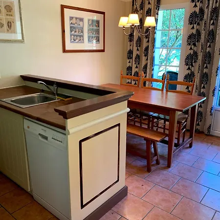 Vakantiehuis « maison Du Golf » A *